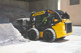 파쇄기 전용 스키드로더  NEWHOLLAND L334