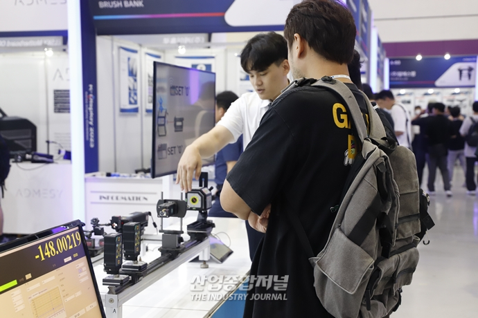 [산업VIEW]설비 정밀도 측정하는 레이저측정기 - 산업종합저널 장비