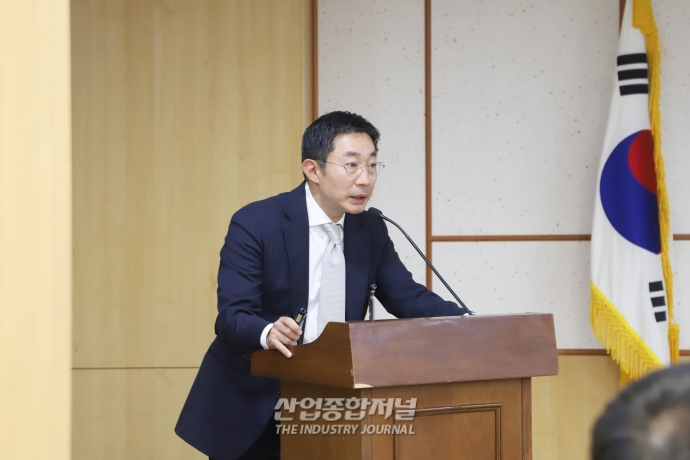 韓 기업 글로벌 100대 진입하려면…“해외 M&A 활성화·지원 필요" - 산업종합저널 정책