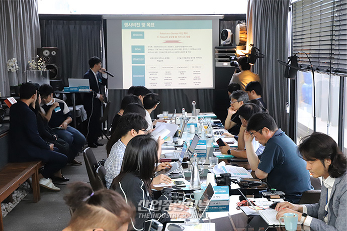 ‘2023로보월드’, 로봇산업의 세계적 트렌드 반영돼 - 산업종합저널 전시회