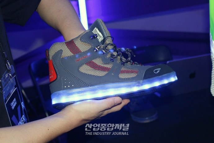 안 쓰는 에너지 모여 전기에너지로 재탄생 - 산업종합저널 전시회