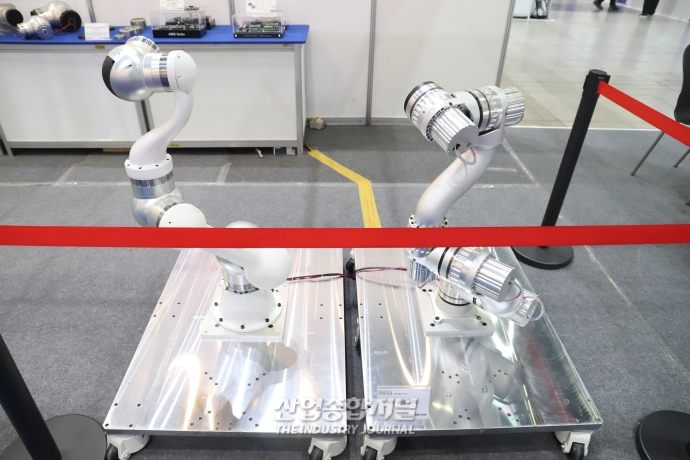 [산업VIEW]협동로봇용 ‘구동모듈’ 등장 - 산업종합저널 전시회