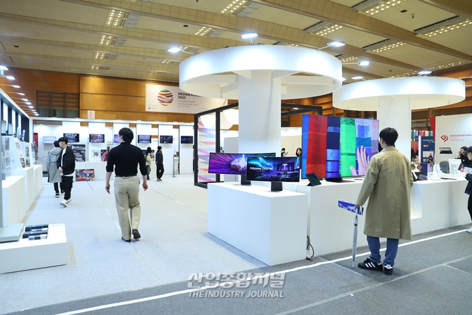 [포토뉴스]‘디자인코리아 2023’ 개막…디자인의 영역 확장 선보여 - 산업종합저널 전시회