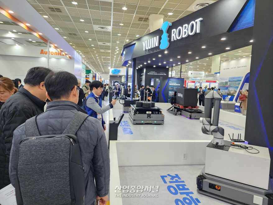 '유진로봇, 자율주행 물류로봇 고카트 신규 모델 출시 - 산업종합저널 로봇