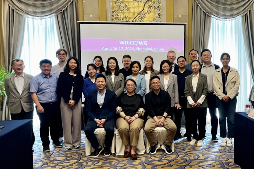 한국 디스플레이 산업, 재생에너지 전환 확대 의지 표명 - 산업종합저널 전자