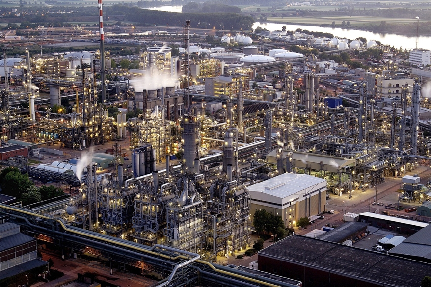 바스프, 대규모 스팀크래커 전기 가열로 시범 공장 가동 - 산업종합저널 화학