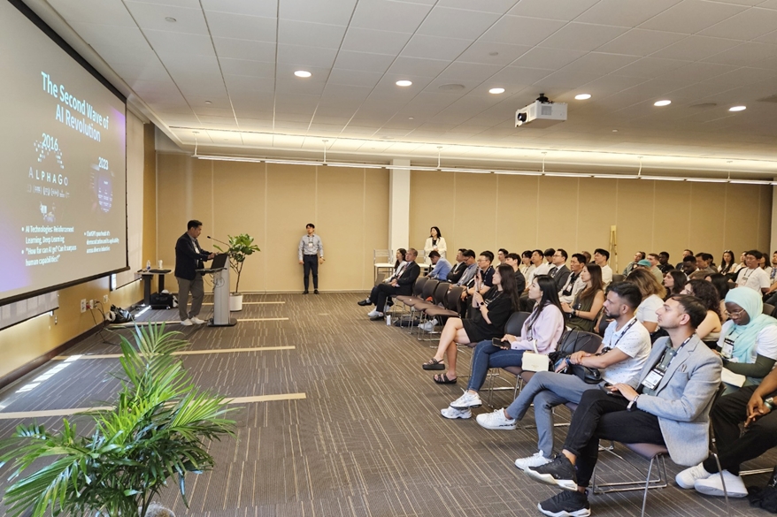 캐나다 토론토에서 열린 북미 최대 AI 콘퍼런스 ‘콜리전(Collision)’ - 산업종합저널 전시회