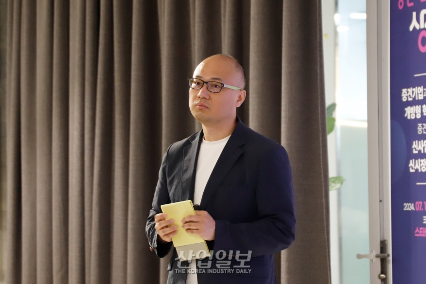 “코맥스, 스타트업 협업으로 글로벌 탑 브랜드 도약”