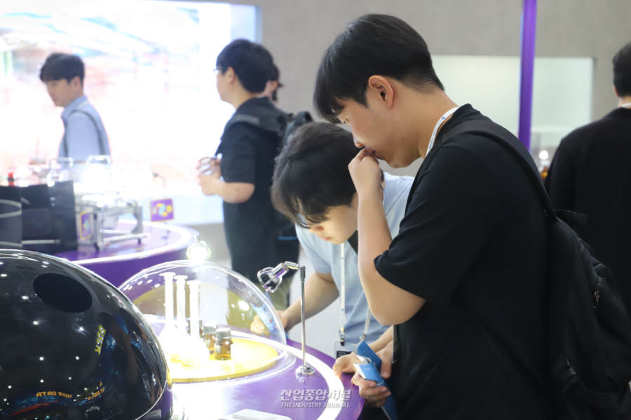 첨단 디스플레이 기술의 향연, '2024 한국디스플레이산업 전시회' - 산업종합저널 전시회