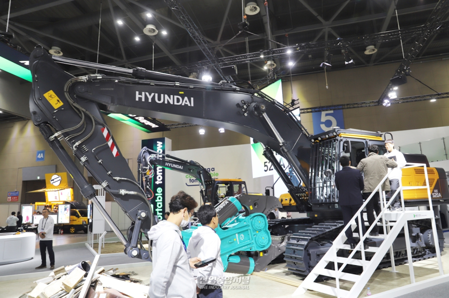 한국국제건설기계전 개막, 수출 마케팅 강화 및 첨단 기술 전시 - 산업종합저널 기계