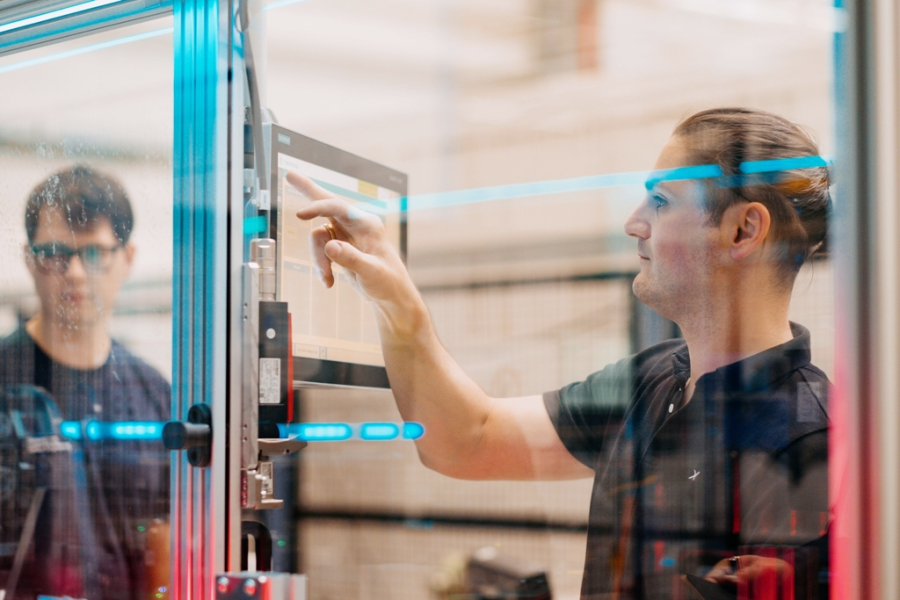 지멘스, AI 기반 인더스트리얼 코파일럿으로 제조 혁신 가속 - 산업종합저널 FA