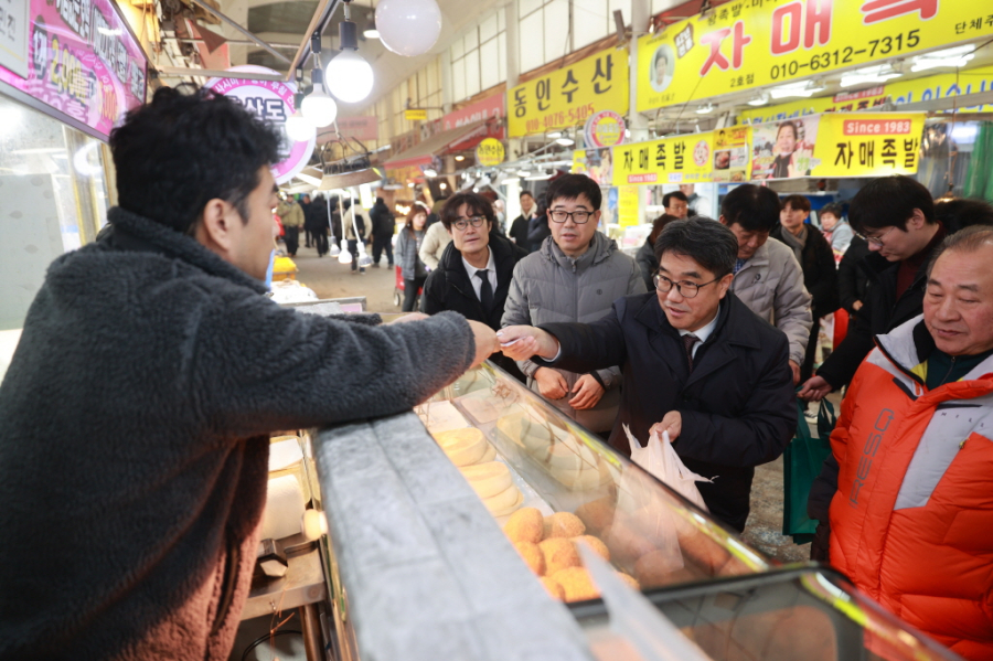 지역 소상공인 제품 한자리…연말 특별판매전에 65개 소상공인 업체 참여 - 산업종합저널 동향