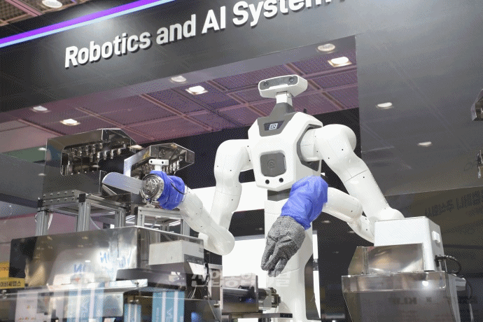 [움짤뉴스] 양팔 휴머노이드 로봇으로 도축 자동화 - 산업종합저널 전시회