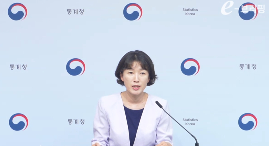 청년 경제활동참가율 50% 붕괴…‘첫 사회진입’에 드리운 불안의 그림자 - 산업종합저널 동향