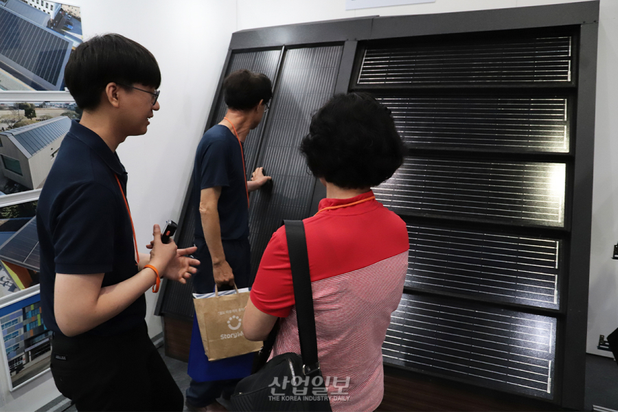 BIPV 일체형 지붕재로 심미성·에너지 효율 모두 잡아