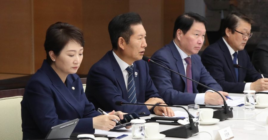 대한상의·민주당, 정기국회 앞두고 경제현안 총력 논의 - 산업종합저널 동향