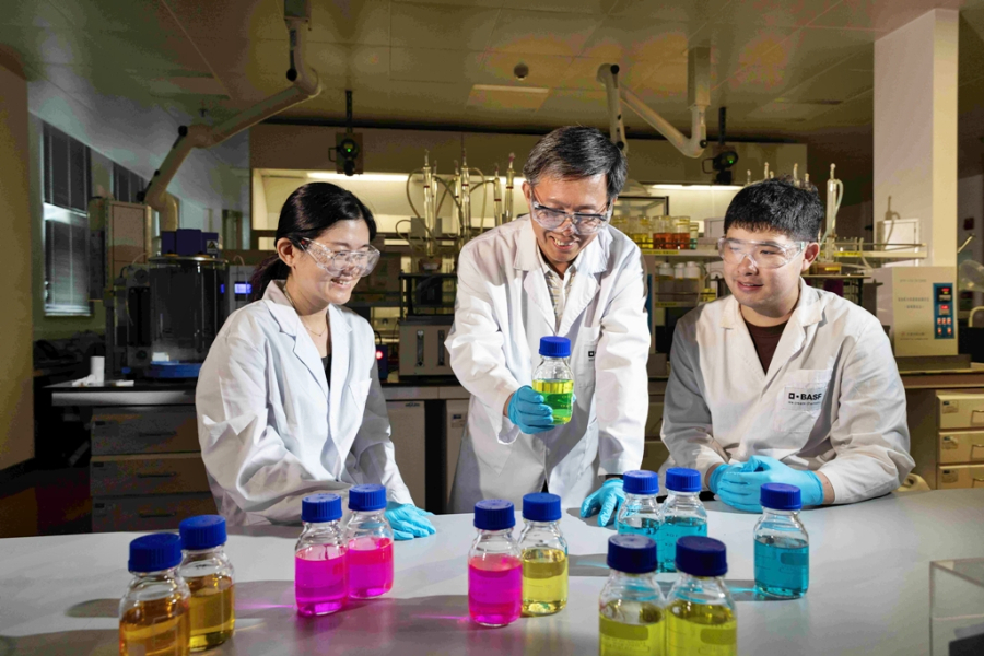 바스프, 전기차 배터리 안전성 강화 저전도 냉각수 출시 - 산업종합저널 전기