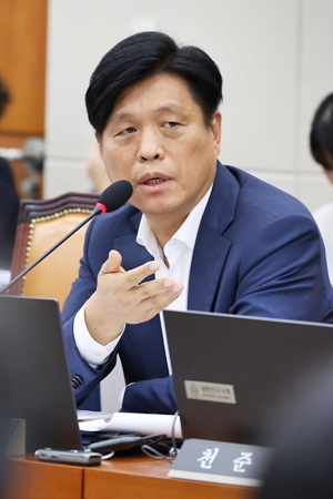 中 직구 쓰나미에… 온라인 무역적자 ‘3배’ 심화 - 산업종합저널 동향