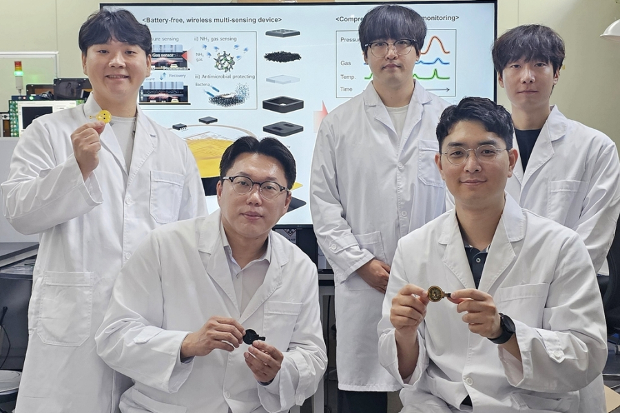 배터리 없이 피부 접촉만으로 생체 정보 감지… - 산업종합저널 전기