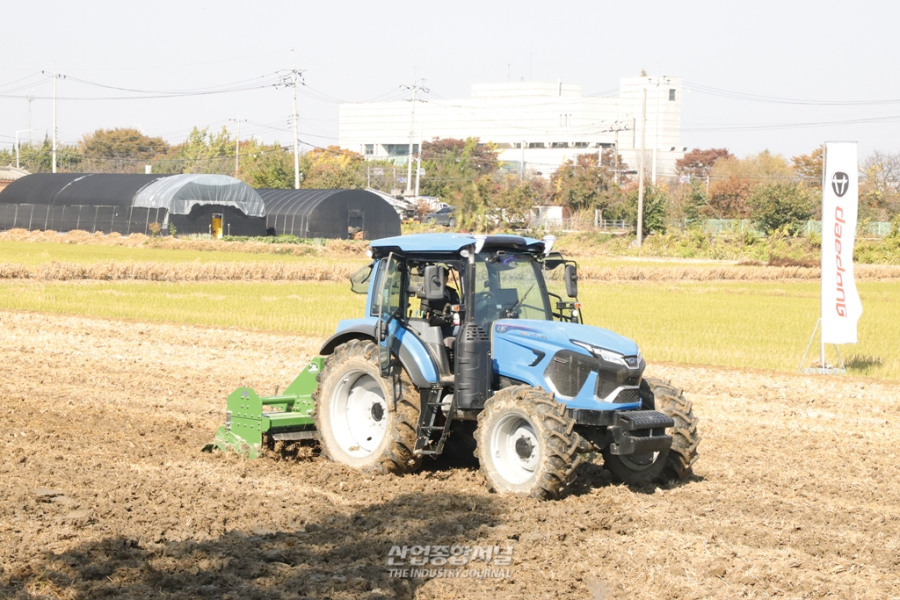 [산업View] AI 농업로봇·자율주행 농기계 총집결… '2025 익산농업기계박람회' 4일 개막 - 산업종합저널 기계
