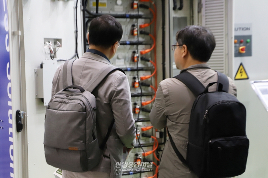 [산업View] 韓 태양광 시장, '가격' 넘어 '기술'로… '솔라아시아 2025' 5일 킨텍스 개막 - 산업종합저널 전시회