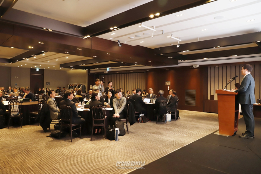 "제조 강국 위상 흔들린다"… AI 전환·신성장동력 전략 모색 - 산업종합저널 동향