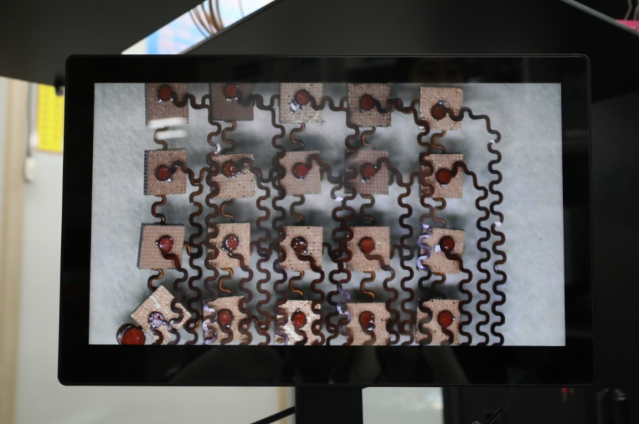 기계연-KIST, 세계 최초 피부 부착형 ‘초음파 혈압 센서’ 개발 ‘1g’ 초경량에 오차범위 4mmHg 이내… - 산업종합저널 장비