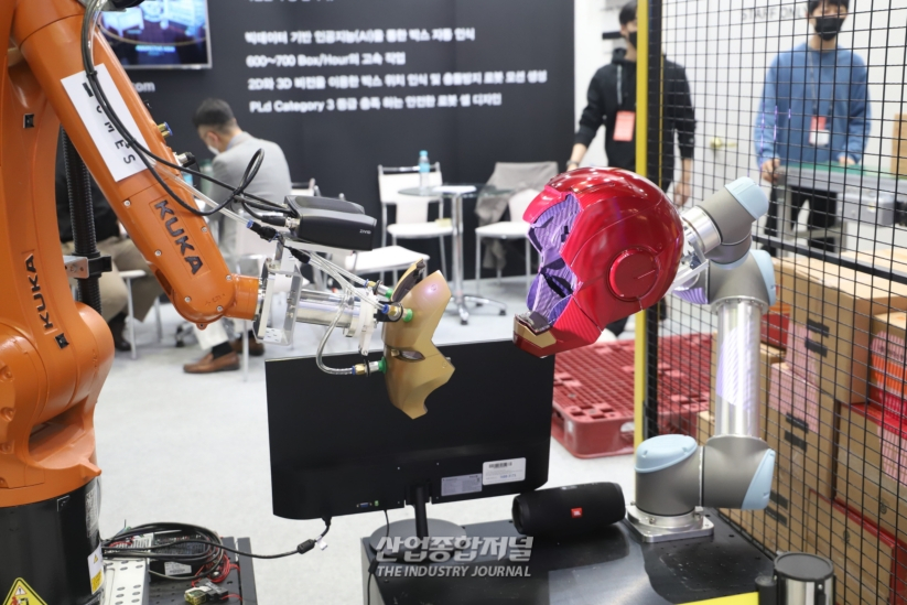 AW 2026, 중국 휴머노이드 ‘빅5’ 한국 상륙… 애지봇·화웨이 등 총출동 - 산업종합저널 FA