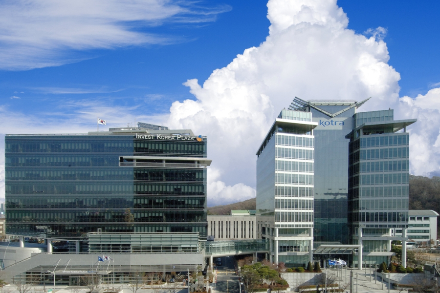 월마트·더우인이 먼저 찾았다… K-소비재, 글로벌 유통망 ‘핵심 소싱처’로 격상 - 산업종합저널 동향