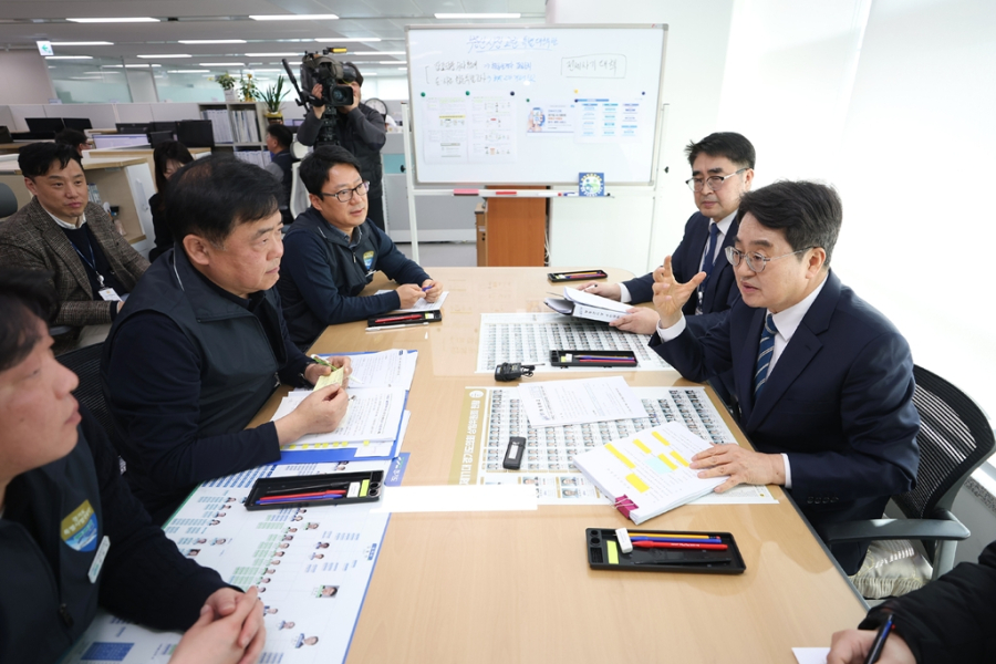 김동연 “부동산 투기 세력과 전면전”… 집값 담합 가담자 전원 수사 - 산업종합저널 정책