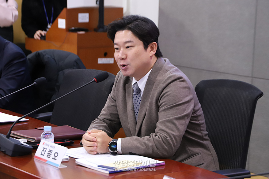 AI가 이끄는 K-콘텐츠 혁신, 정책·제도는 아직 ‘불협화음’ - 산업종합저널 동향