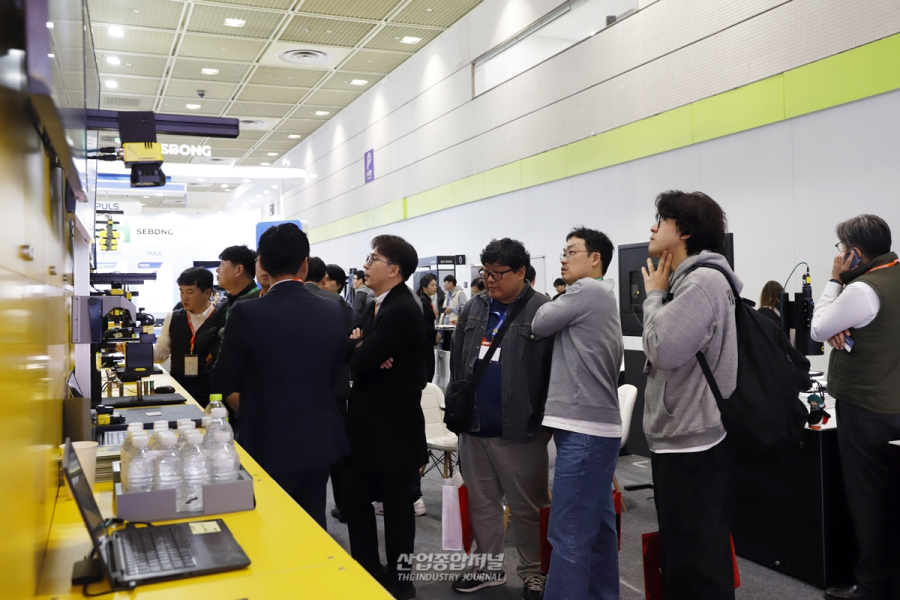[포토뉴스] AW 2026, AI기반 자율제조 청사진 제시 - 산업종합저널 전시회