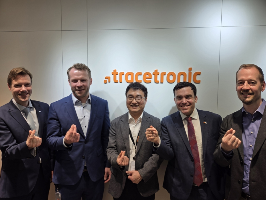 "SDV 전환의 병목을 뚫어라"…트레이스트로닉, 韓 R&D 심장부서 영토 확장 - 산업종합저널 기타