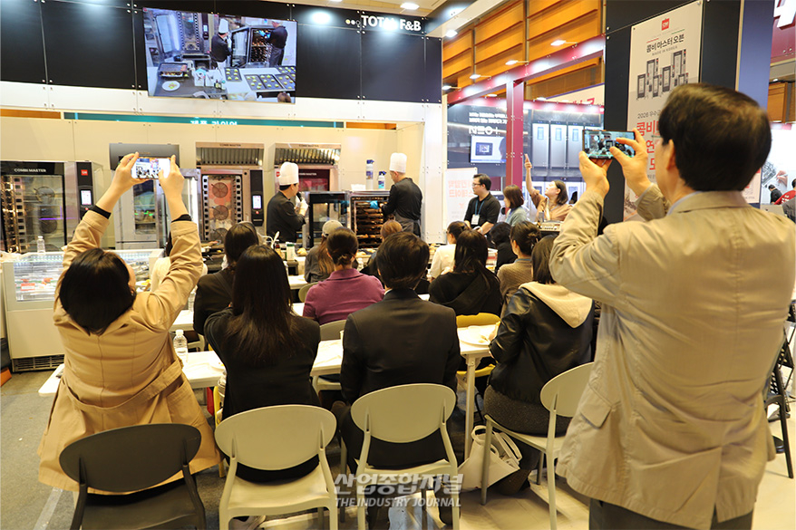 [산업VIEW] ‘2026 우수급식·외식산업전’, 코엑스서 개막 - 산업종합저널 FA