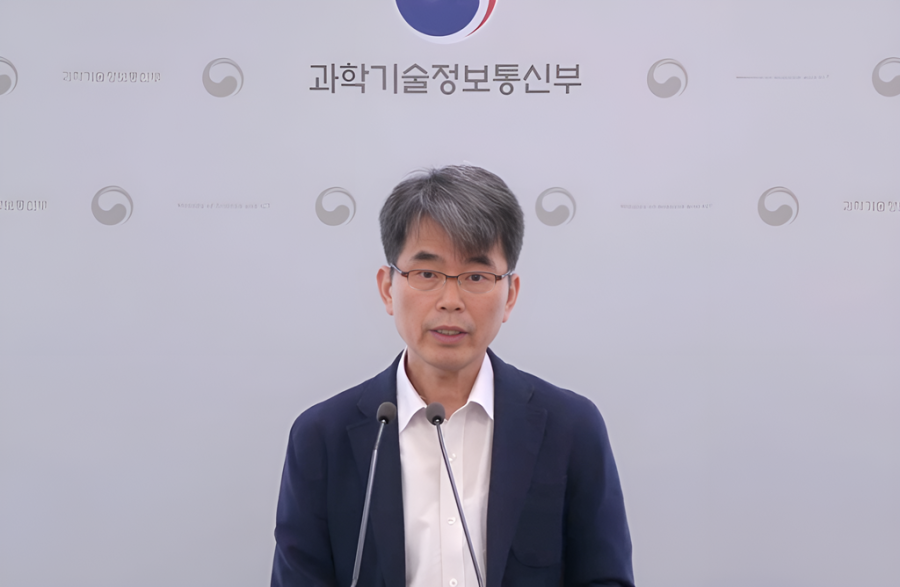 원자 한 층에 갇힌 자성, 70년 난제 풀고 양자 소자의 새 길을 열다 - 산업종합저널 전자