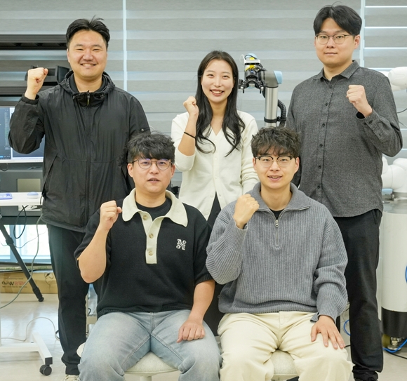 "빨간 부품 집어와" 말 한마디에 로봇이 움직인다... - 산업종합저널 FA
