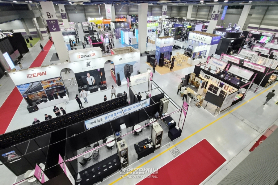 하드웨어에서 'AI·데이터'로 권력 이동… 'KOBA 2026' 코엑스서 개막 - 산업종합저널 부품