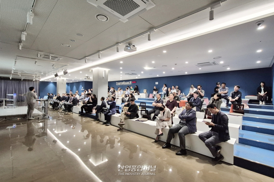 신성장 동력 잃은 중견기업, 스타트업에서 생존 해법 찾는다 - 산업종합저널 FA