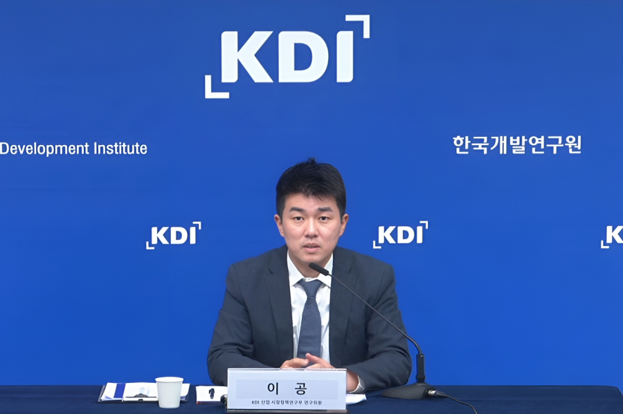 “온라인은 시장을 키웠고 대형마트는 밀렸다… 낡은 유통규제 손볼 때” - 산업종합저널 FA