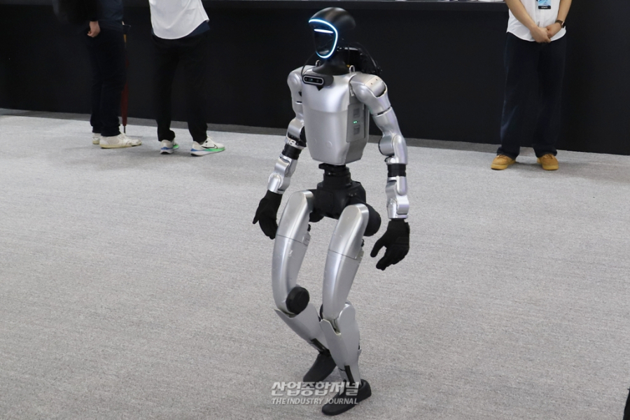 [산업 View] K-디스플레이 2026 개막…AI·로봇 품은 차세대 패널 경쟁 본격화 - 산업종합저널 부품