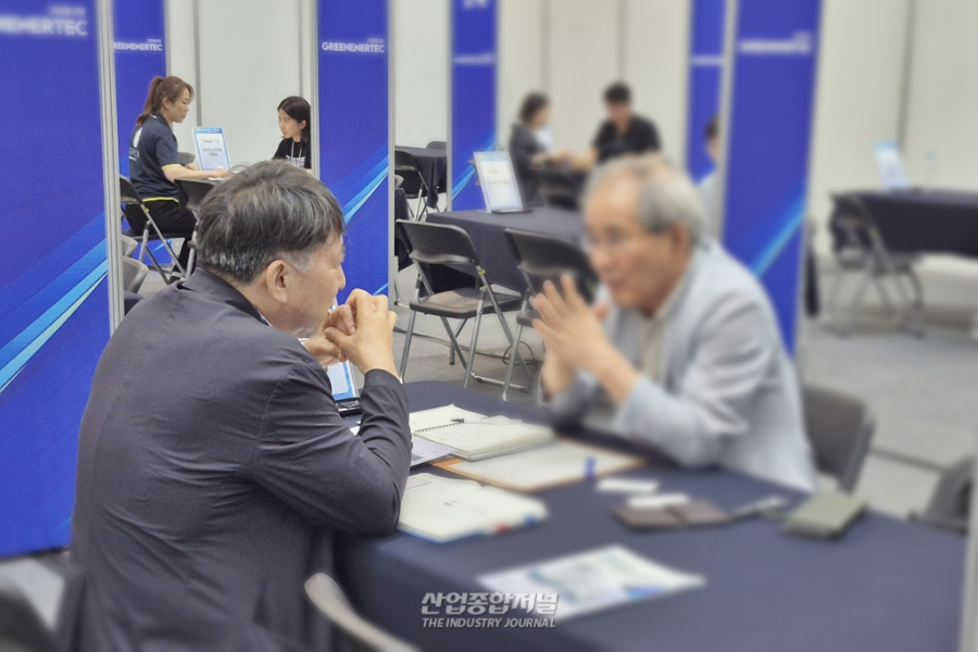 [산업 View] K-그린테크에 해외 바이어 발길…전시장에서 수출 상담 이어져 - 산업종합저널 에너지