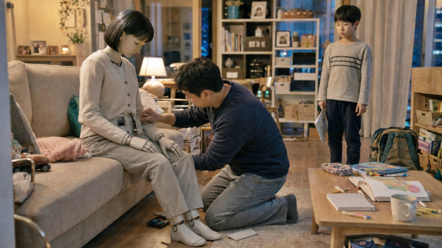 [산업+Culture] 멈춘 가족 로봇의 기억… ‘애프터 양’이 묻는 수리와 데이터 통제 - 산업종합저널 부품