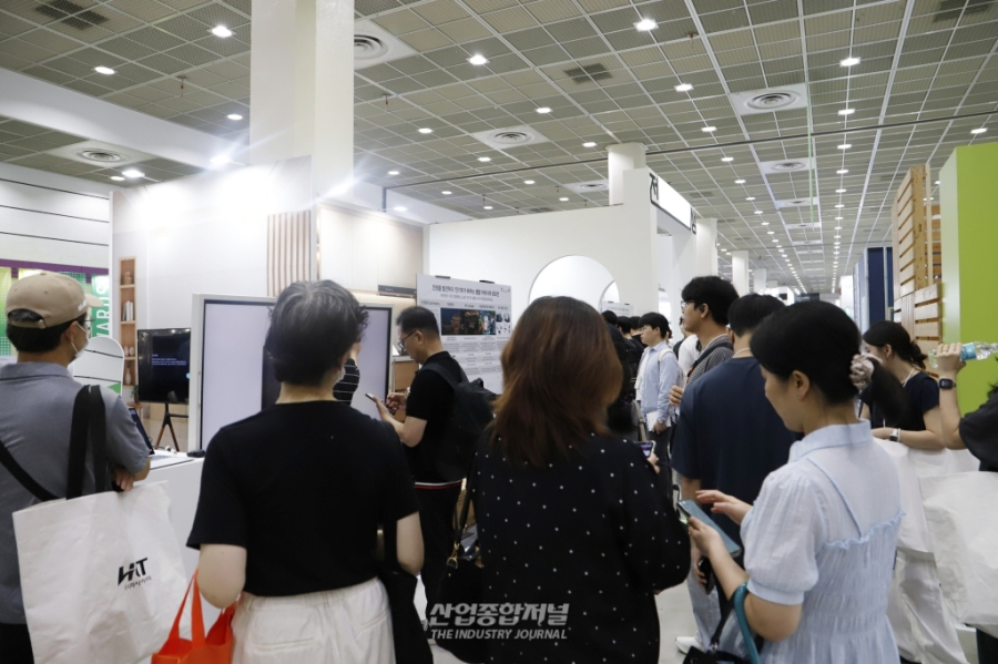 [산업 View] 전기차가 바꿀 일상, ‘전생’ 체험관에 담다 - 산업종합저널 전기