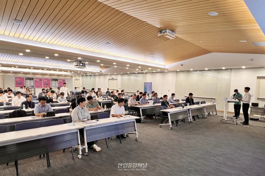 [산업 View] INSIGHT 2026…AI 패키징·유리기판 기술 논의 - 산업종합저널 전자