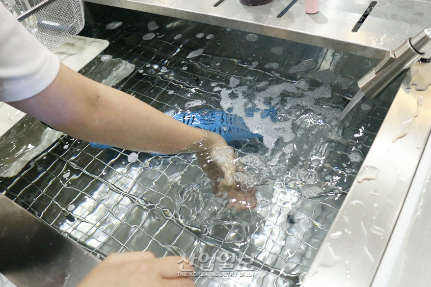 [창업박람회] 설거지옥 벗어나게 해줄 ‘초음파 식기세척기’