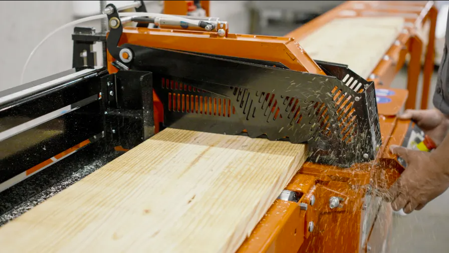 우드마이저(Wood-Mizer), 제재소 목공 및 팔레트 산업 위한 업 컷 톱 신제품 출시