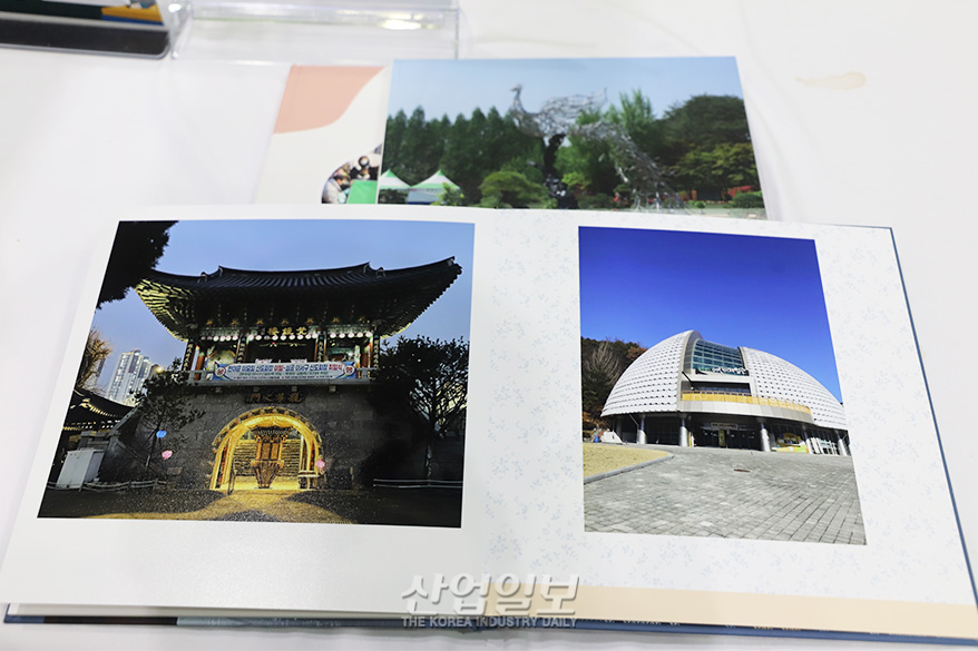 터치 몇 번으로 완성되는 ‘스마트한’ 여행