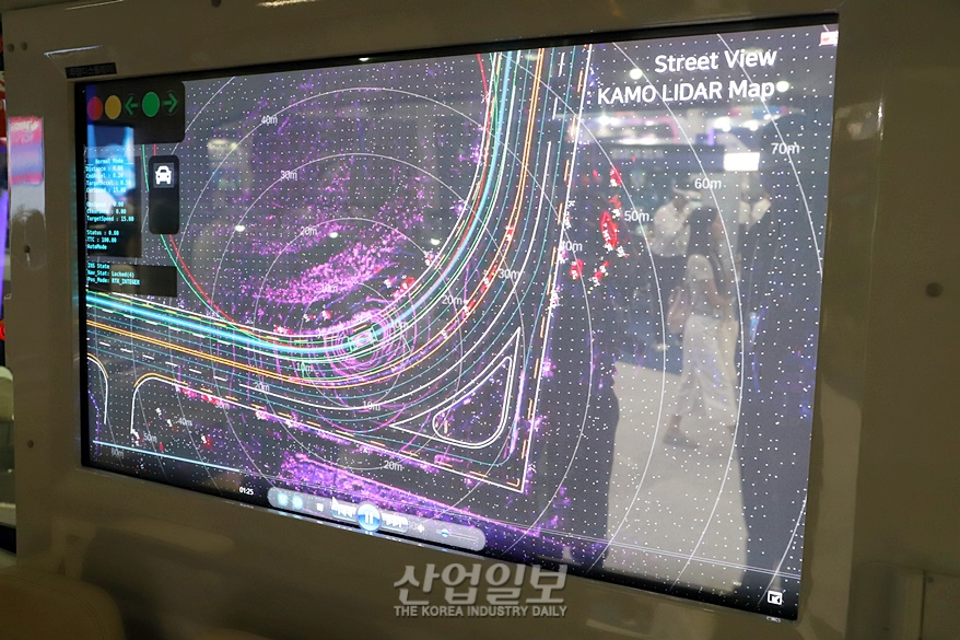자율주행차 타면서 디스플레이 콘텐츠 즐겨볼까