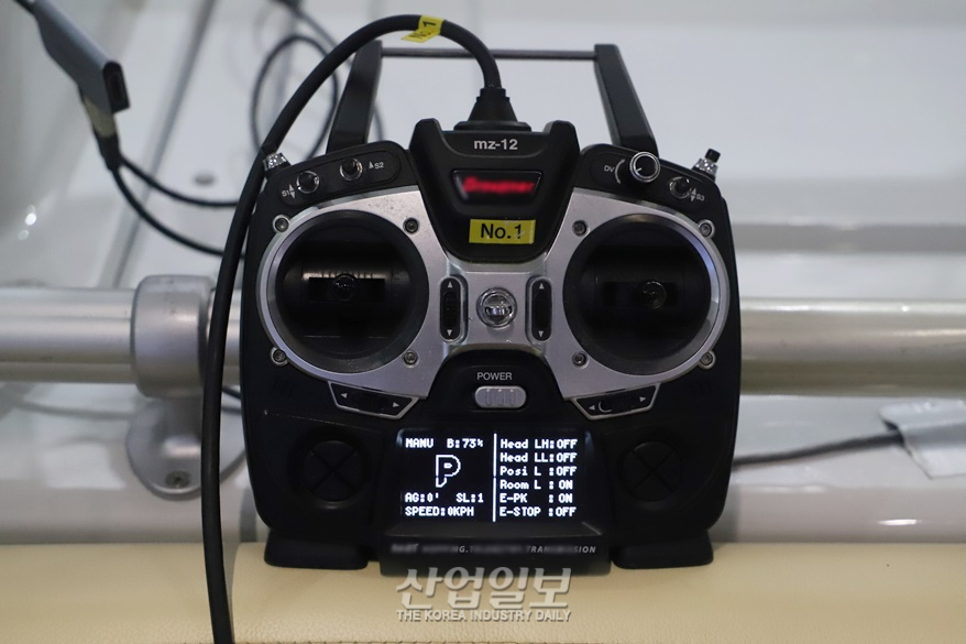 자율주행차 타면서 디스플레이 콘텐츠 즐겨볼까