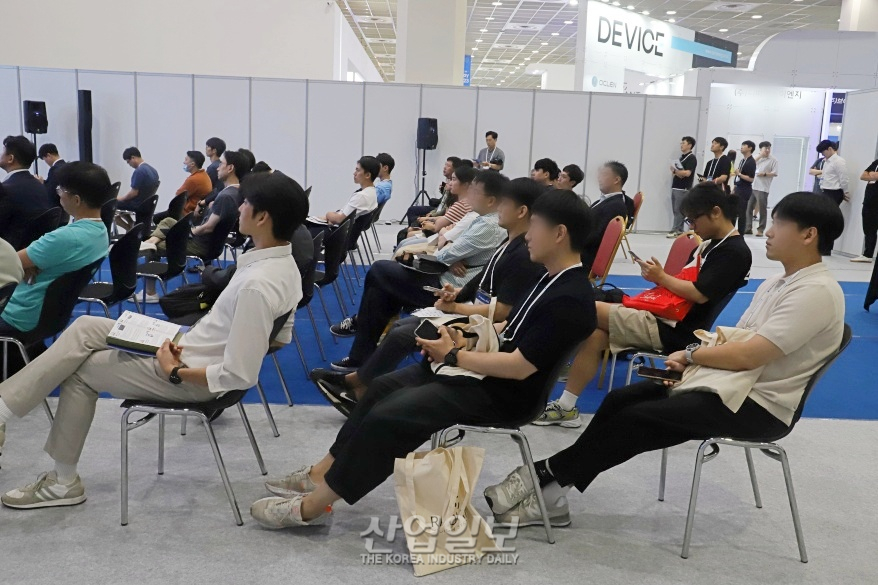 [포토뉴스] 디스플레이 기술 및 트렌드 공유의 장 ‘K-Display 2023’